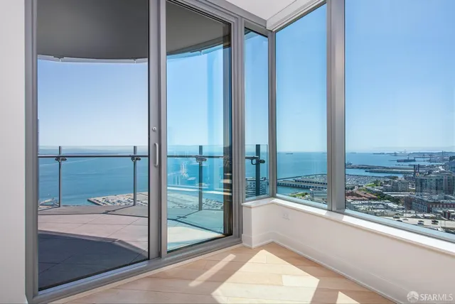 $3,150,000 | 201 Folsom Street, Unit 38E, San Francisco, CA 94105