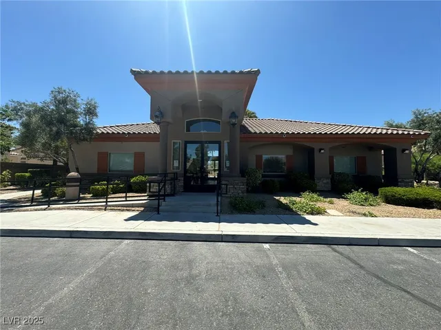 $1,420 | 7701 West Robindale Road, Unit 156, Las Vegas, NV 89113