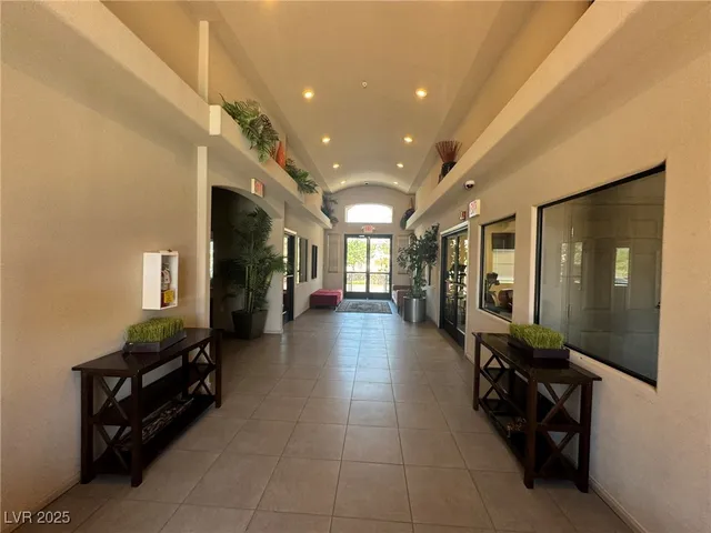 $1,420 | 7701 West Robindale Road, Unit 156, Las Vegas, NV 89113