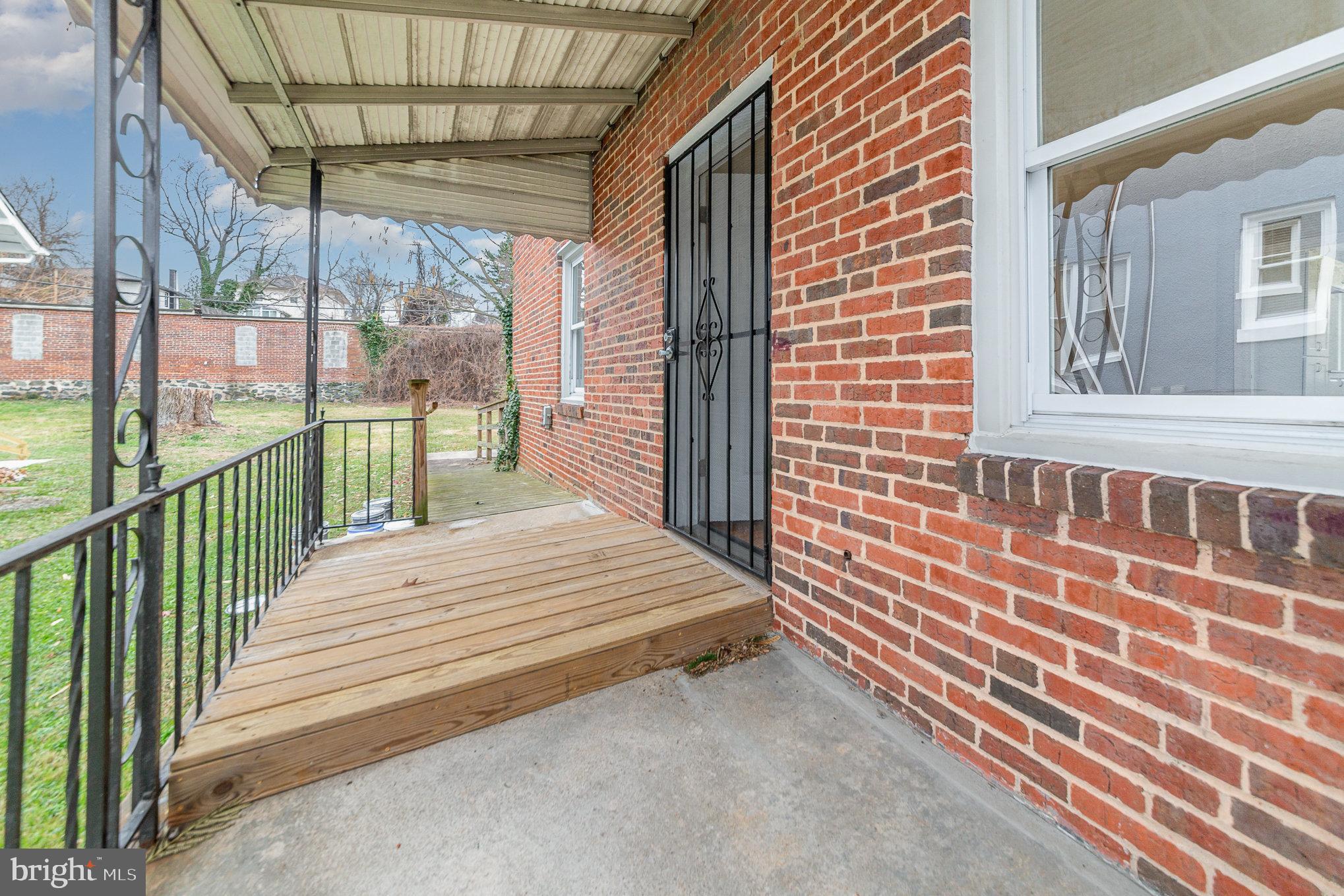 4405 Rokeby Road Baltimore, MD 21229 - Photo 17 of 23