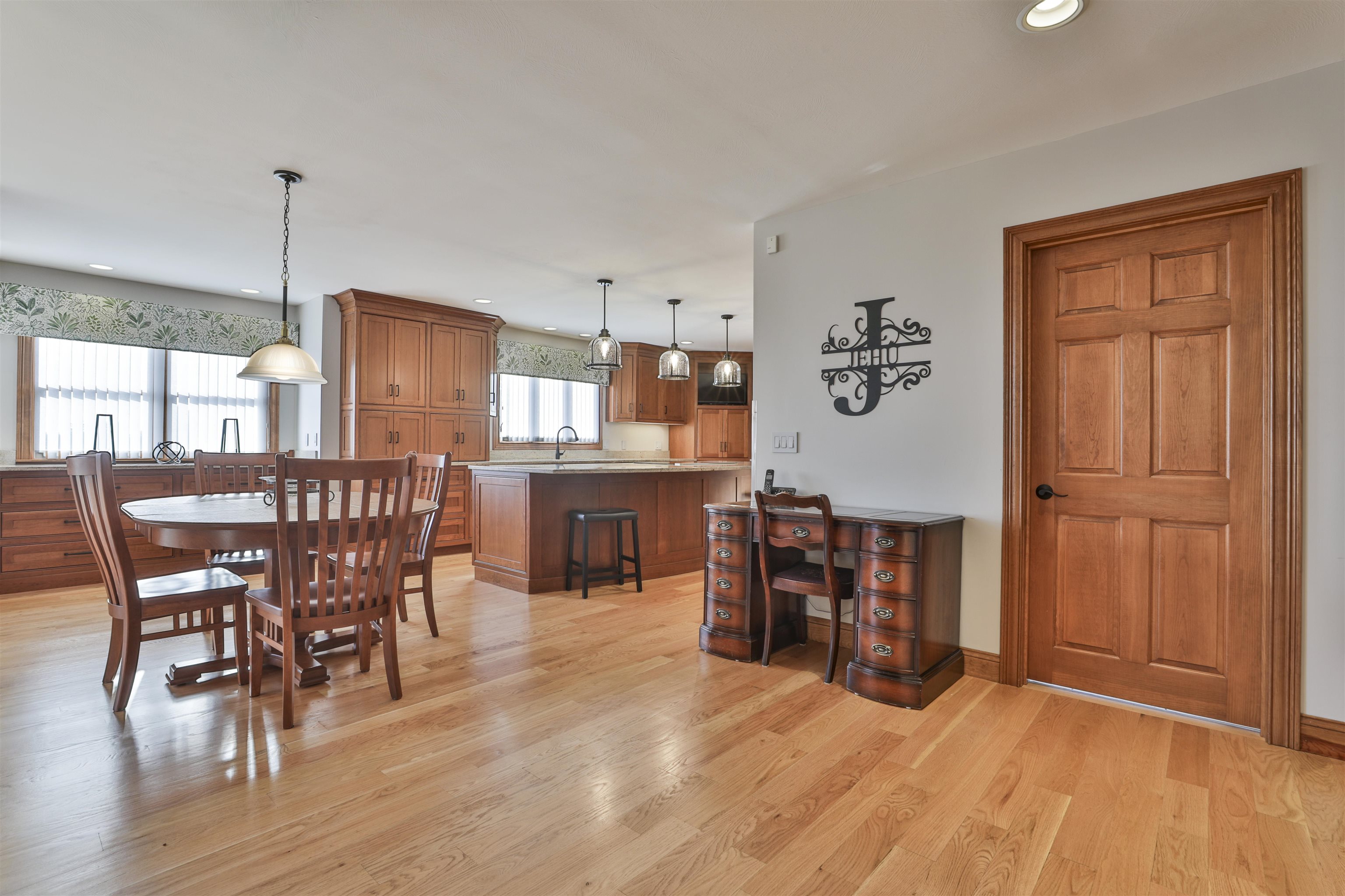 293 Pine Hill Road Hollis, NH 03049 - Photo 28 of 60