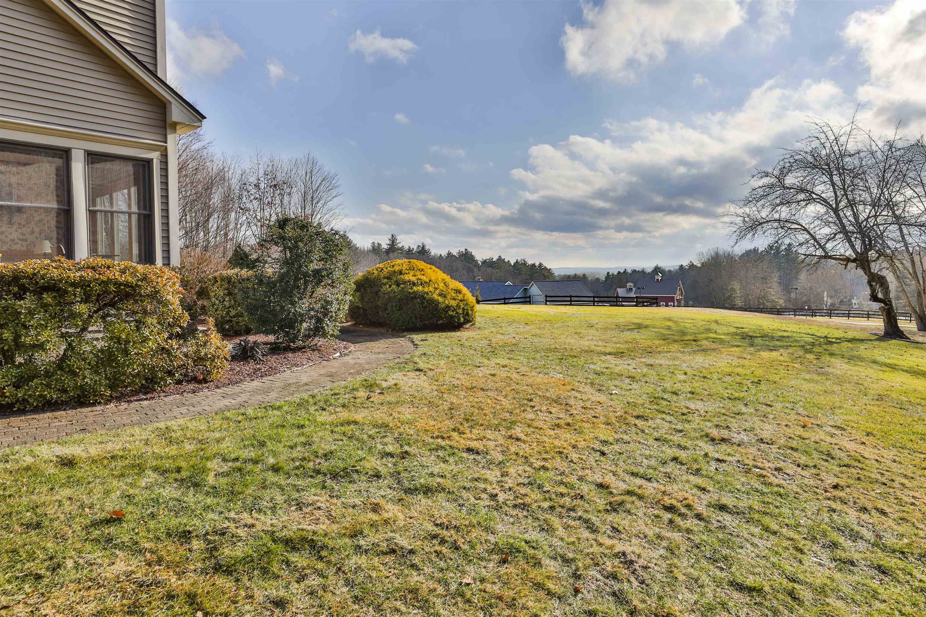 293 Pine Hill Road Hollis, NH 03049 - Photo 5 of 60