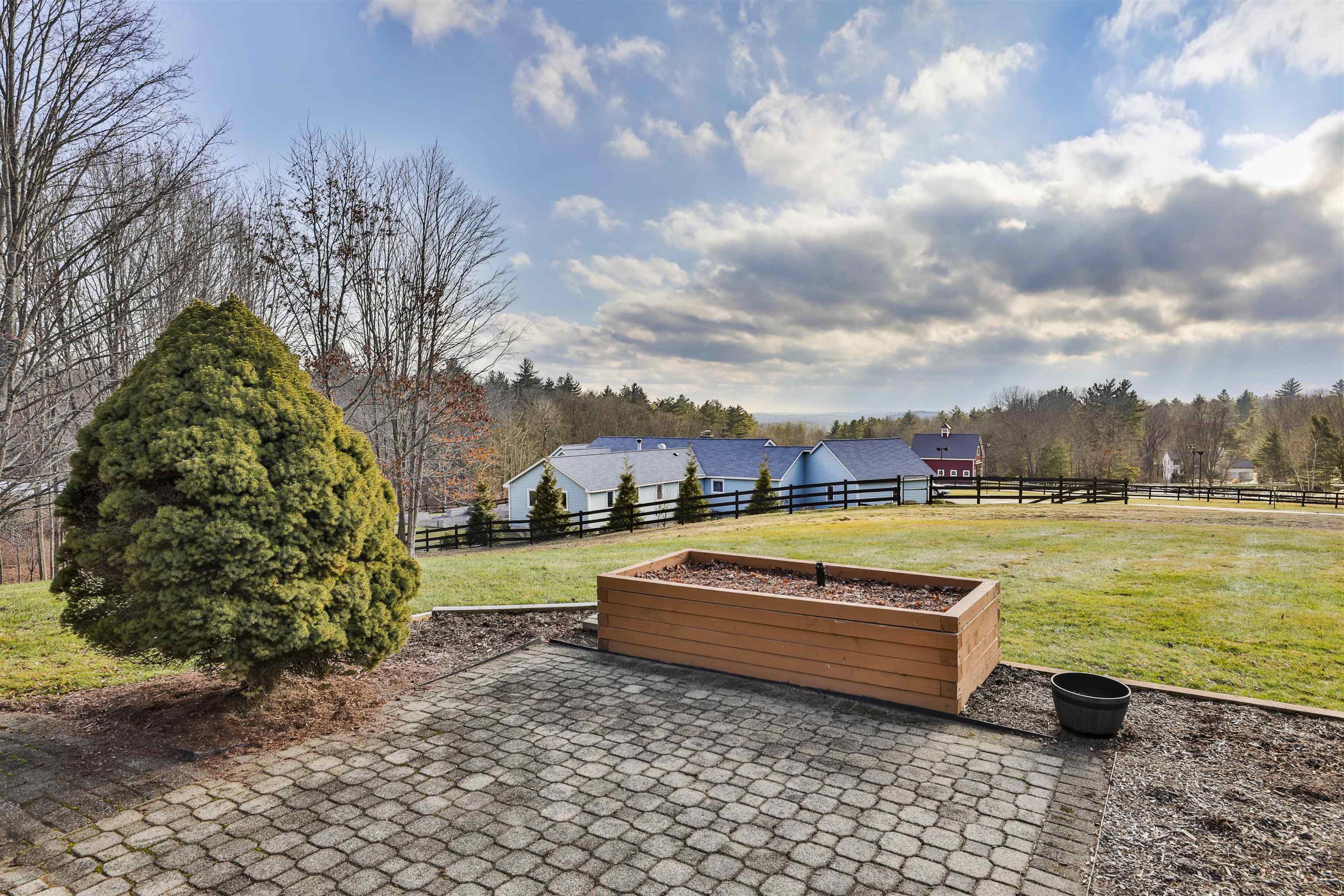 293 Pine Hill Road Hollis, NH 03049 - Photo 7 of 60