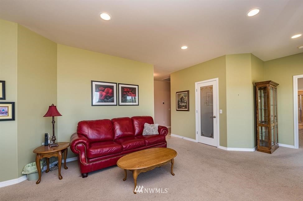 1252 Gardiner Beach Road Sequim, WA 98382 - Photo 12 of 40 Gallery Image 12