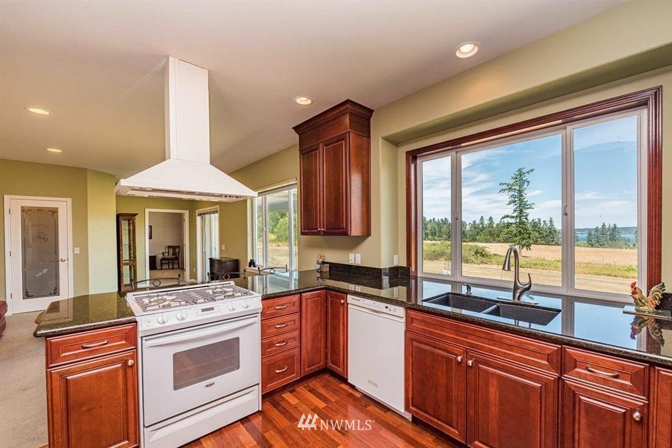 1252 Gardiner Beach Road Sequim, WA 98382 - Photo 3 of 40 Gallery Image 3