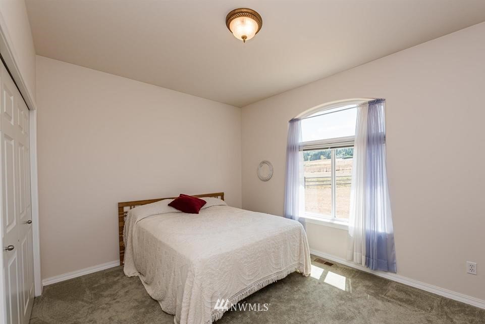 1252 Gardiner Beach Road Sequim, WA 98382 - Photo 25 of 40 Gallery Image 25