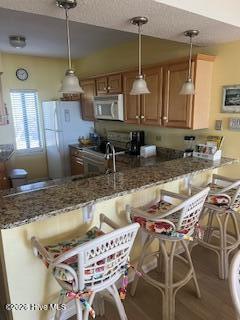 801 Salter Path Road, Unit 108 Indian Beach, NC 28512 - Photo 6 of 12 Kitchen/bar stool