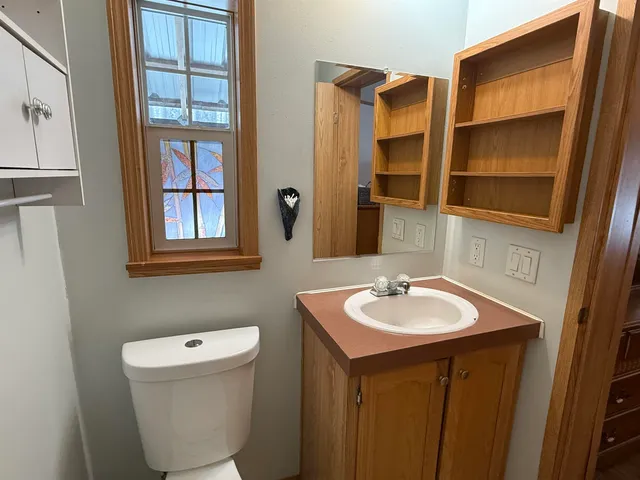 $325,000 | 85 Breezy Acres Drive, Vernon, VT 05354