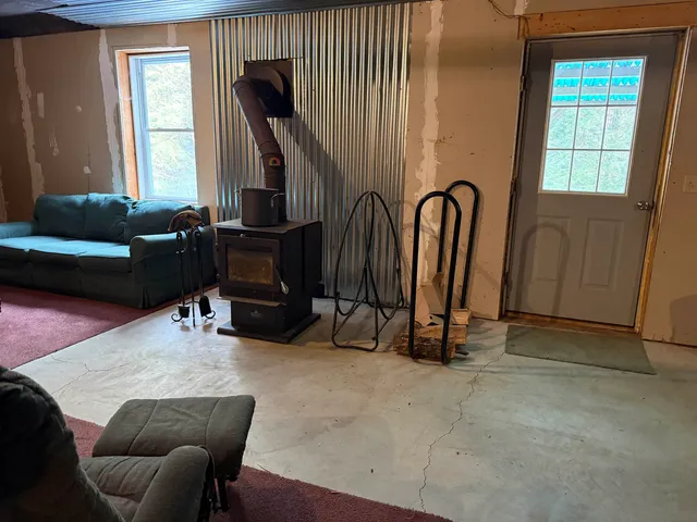 $325,000 | 85 Breezy Acres Drive, Vernon, VT 05354