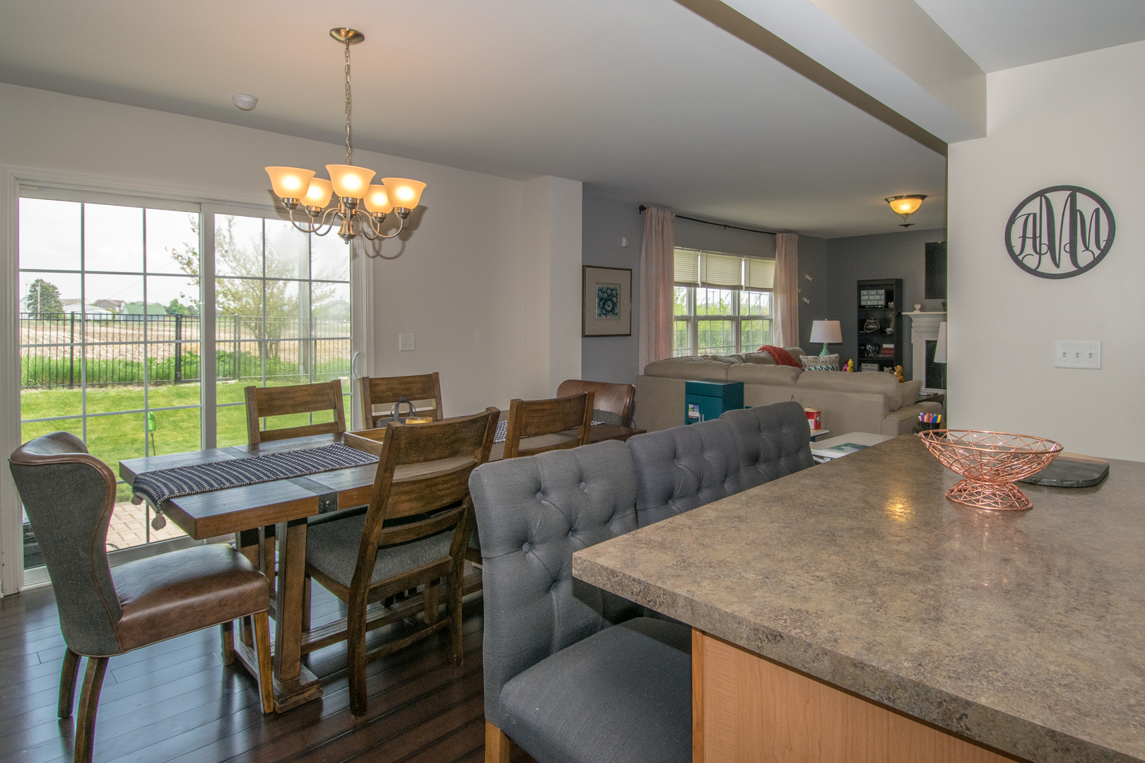 1608 Shady Oak Road Joliet, IL 60431 - Photo 7 of 22 Gallery Image 7