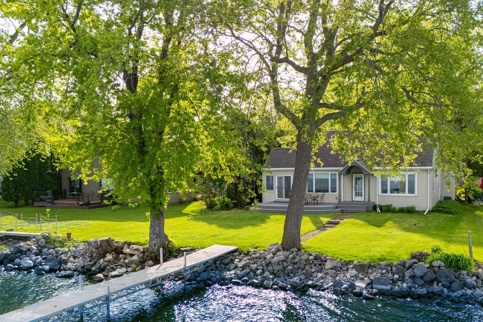 188 Adella Beach Road Neenah, WI 54956 - Photo 32 of 48