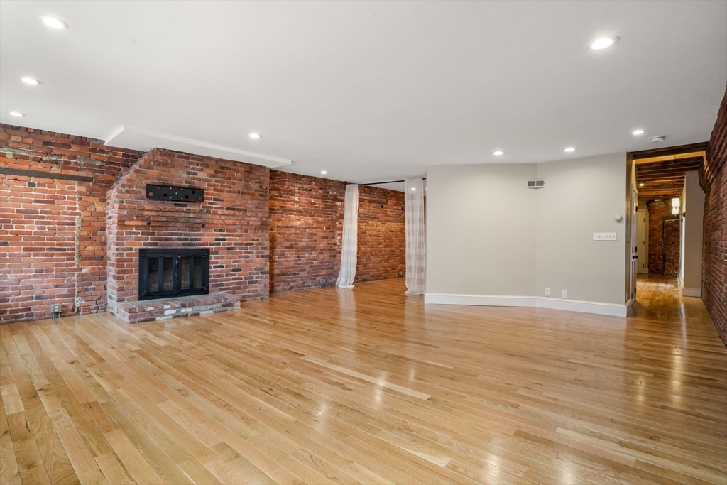 122 Fulton Street, Unit 16 Boston, MA 02109 - Photo 1 of 6