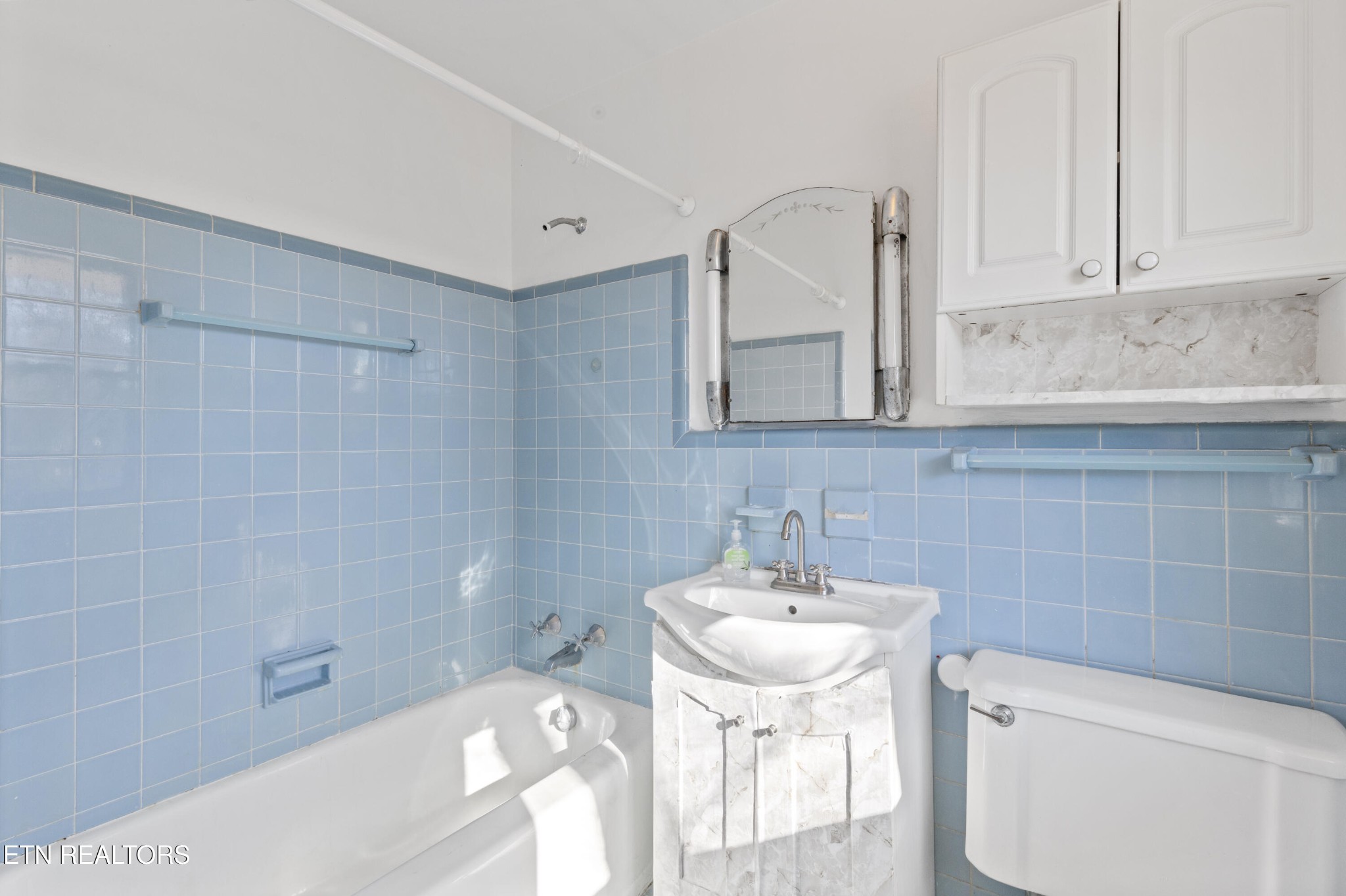 911 Wesley Road Northwest Knoxville, TN 37909 - Photo 17 of 29 Gallery Image 17