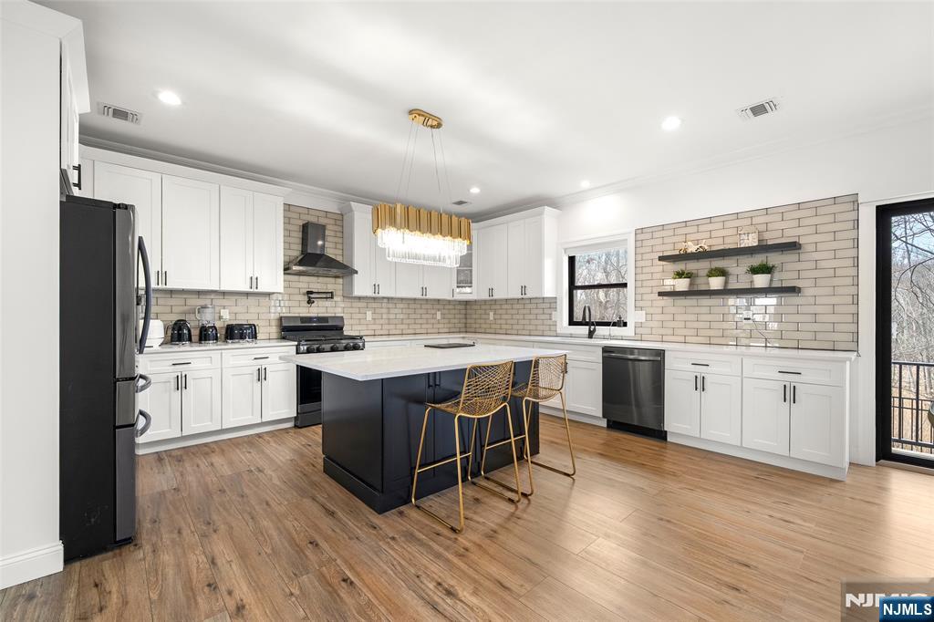129 Rivervale Road River Vale, NJ 07675 - Photo 12 of 29