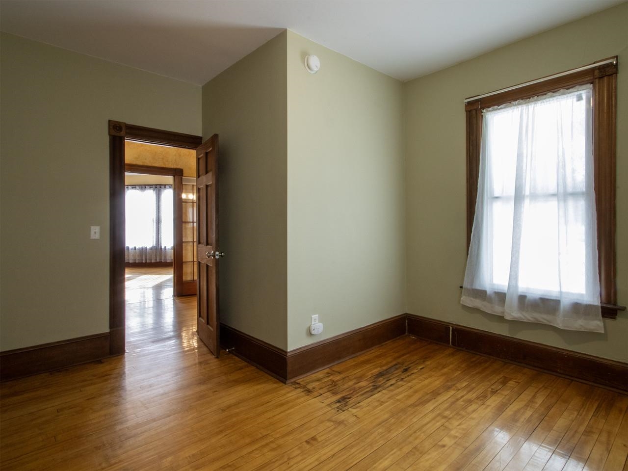 1304 North Avenue, Unit 1 Burlington, VT 05408 - Photo 18 of 35