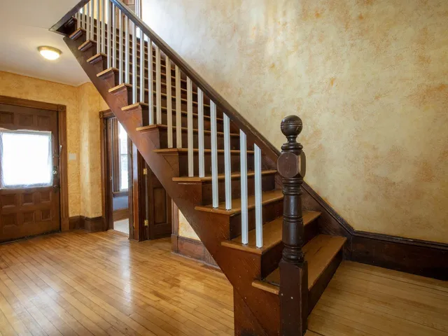 $350,000 | 1304 North Avenue, Unit 1, Burlington, VT 05408