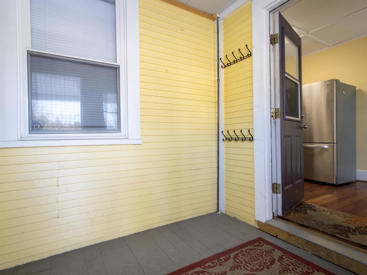 1304 North Avenue, Unit 1 Burlington, VT 05408 - Photo 4 of 35