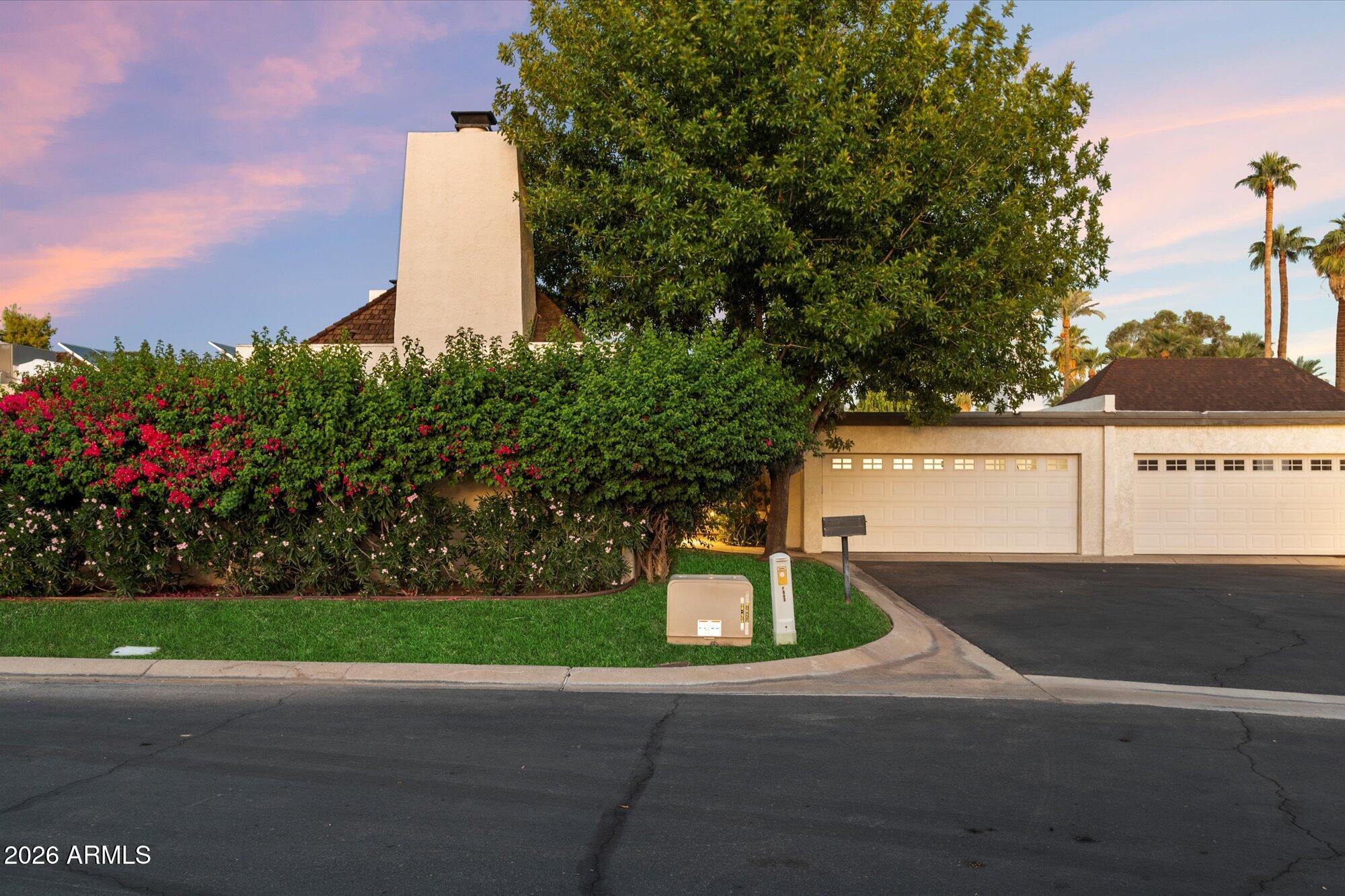 7005 North Barbados Place Phoenix, AZ 85021 - Photo 4 of 42