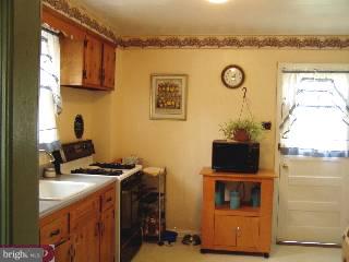 35 Partridge Avenue Ridley Park, PA 19078 - Photo 4 of 6 Gallery Image 4