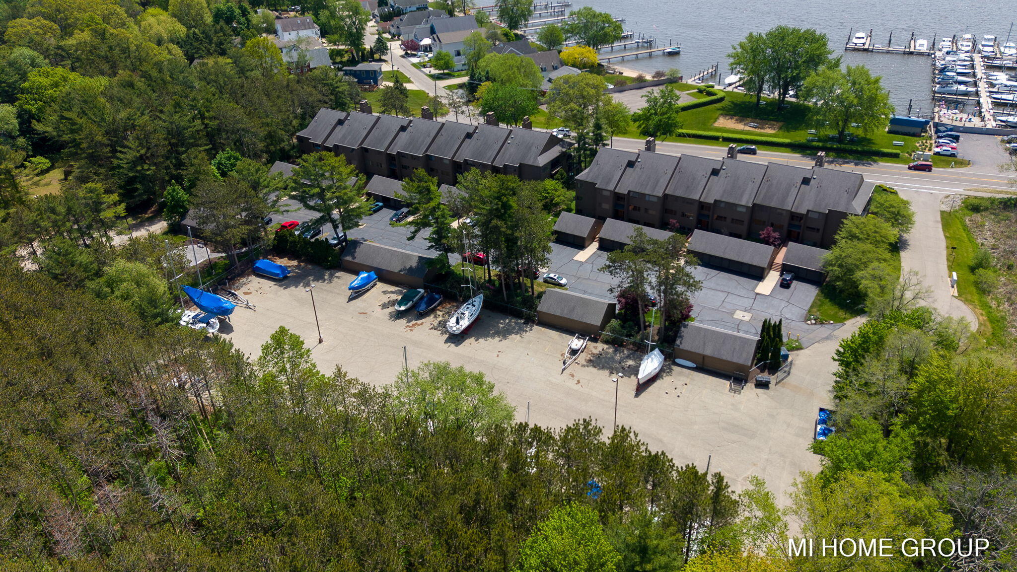 1745 Ottawa Beach Road, Unit 4 Holland, MI 49424 - Photo 14 of 46 24-web-or-mls-1745-ottawa-beach-rd-4