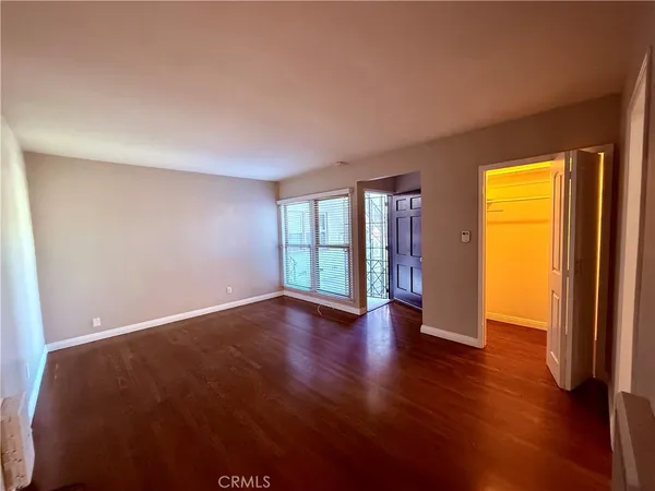 $1,850 | 208 Granada Avenue, Unit 210B, Long Beach, CA 90803