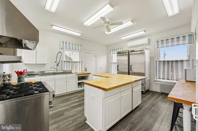 $1,750,000 | 3008 Atlantic Avenue, Wildwood, NJ 08260