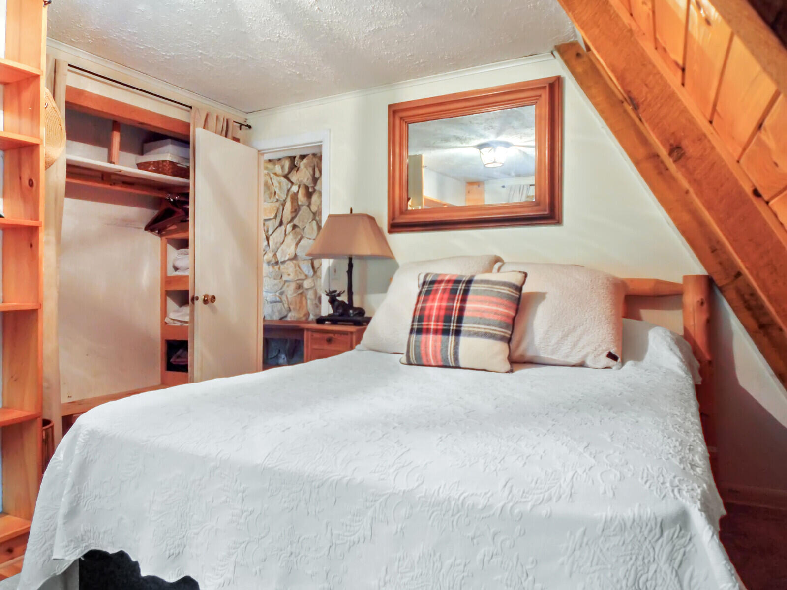 240 Star Bird Lane Rome, ME 04963 - Photo 24 of 58 1st Floor Bedroom