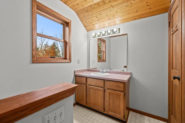 $470,000 | 31037 Grand Drive, Waterford, WI 53185