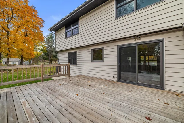 $470,000 | 31037 Grand Drive, Waterford, WI 53185