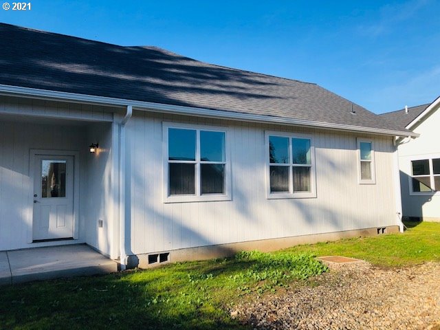 1367 S Street Springfield, OR 97477 - Photo 11 of 32 Gallery Image 11