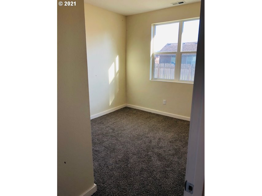 1367 S Street Springfield, OR 97477 - Photo 26 of 32 Gallery Image 26