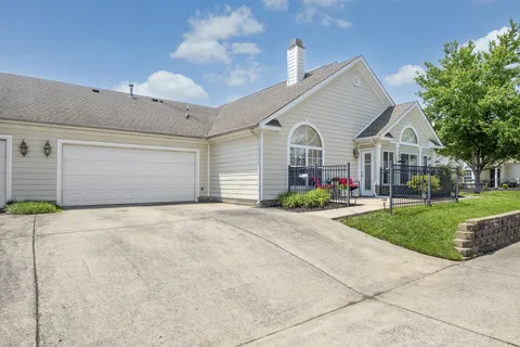 $375,000 | 825 South Browns Lane, Unit 1501, Gallatin, TN 37066