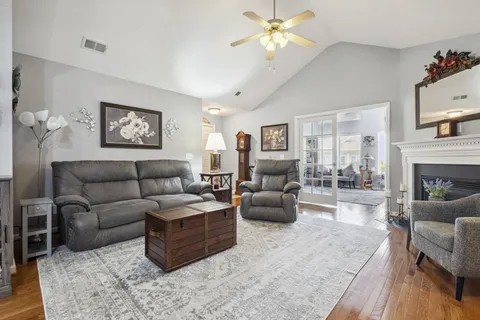 $375,000 | 825 South Browns Lane, Unit 1501, Gallatin, TN 37066