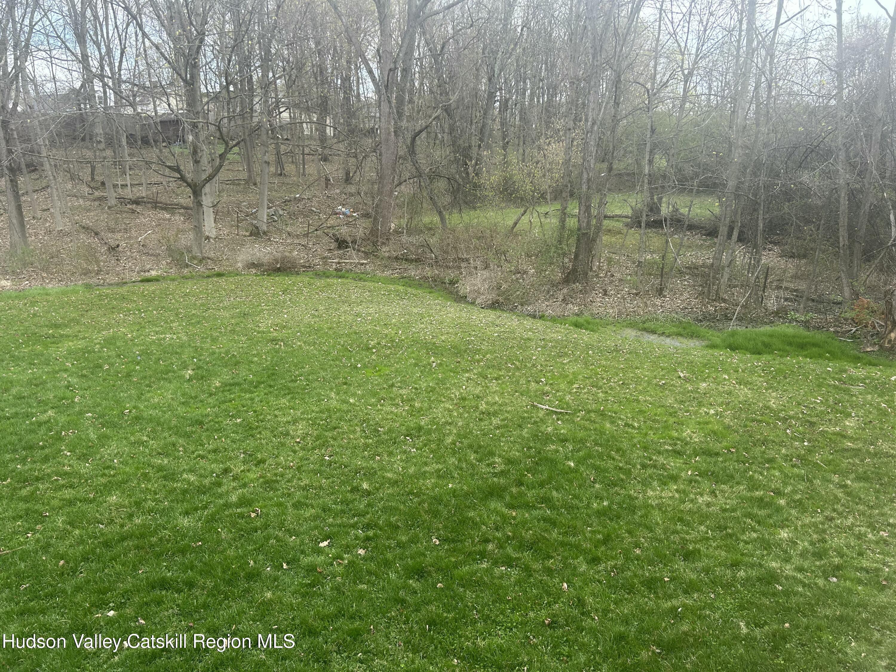 22 Caywood Road Poughkeepsie, NY 12603 - Photo 25 of 27 IMG_2082