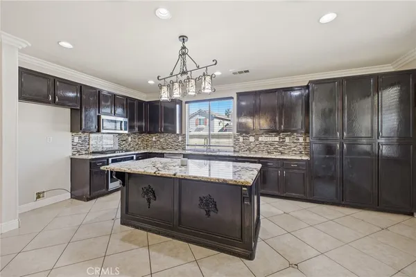 $758,888 | 33413 Alagon Street, Temecula, CA 92592