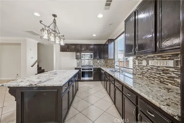 $758,888 | 33413 Alagon Street, Temecula, CA 92592