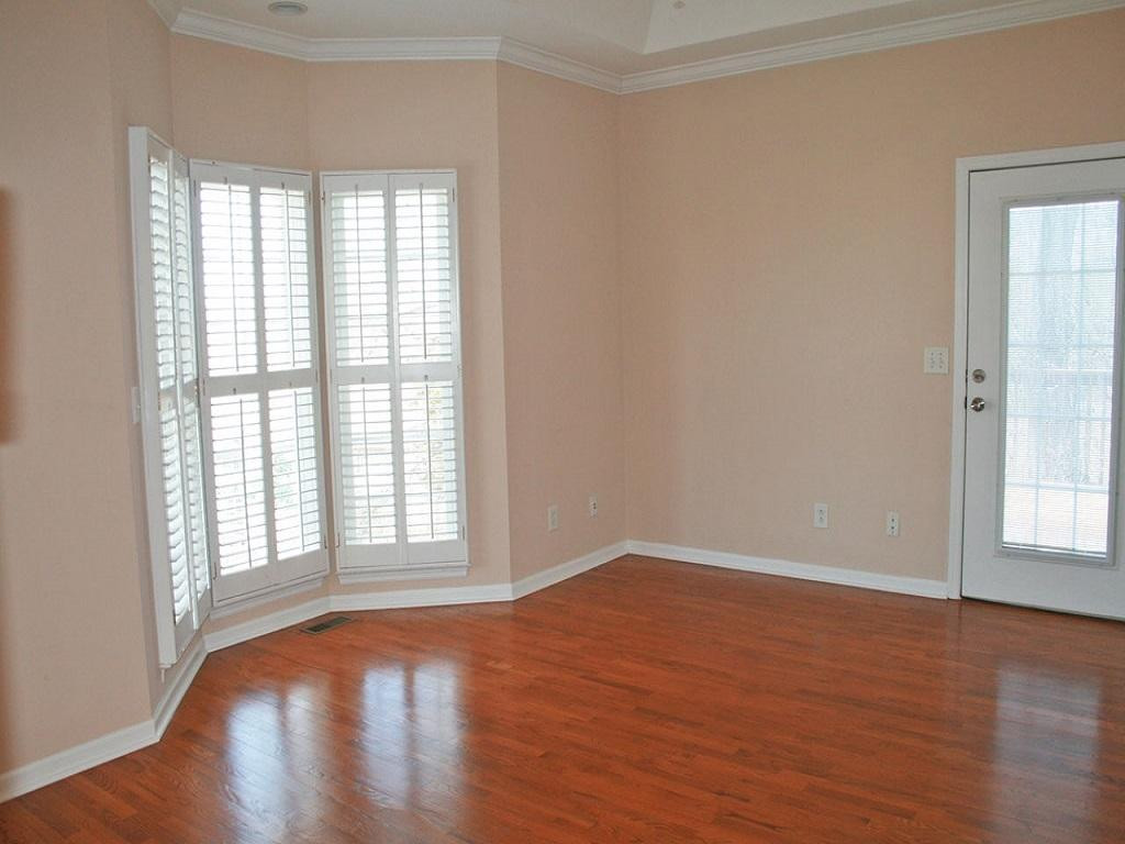 1216 Lake Ridge Square Johnson City, TN 37601 - Photo 17 of 23 Photo 18