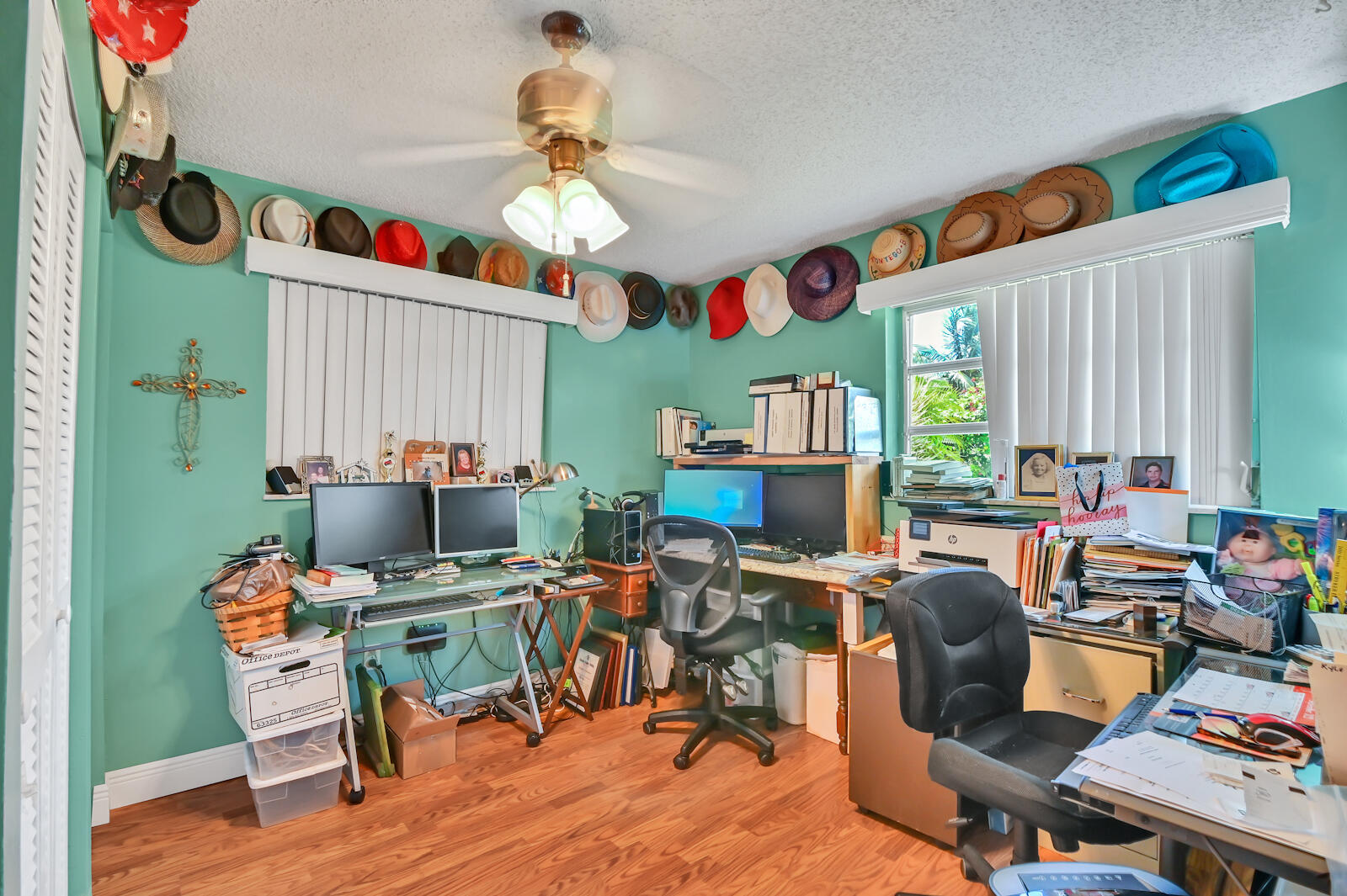 2745 Cambridge Road Lake Worth, FL 33462 - Photo 18 of 26 19 Office 01