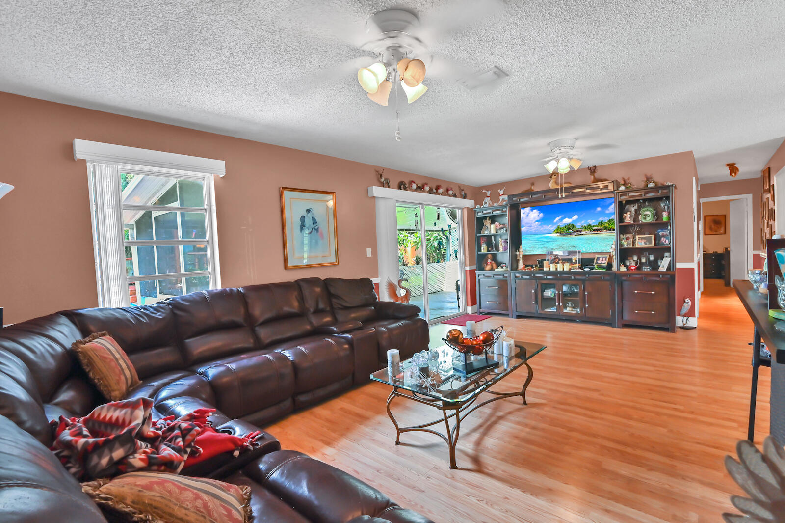 2745 Cambridge Road Lake Worth, FL 33462 - Photo 7 of 26 06 Living room 02