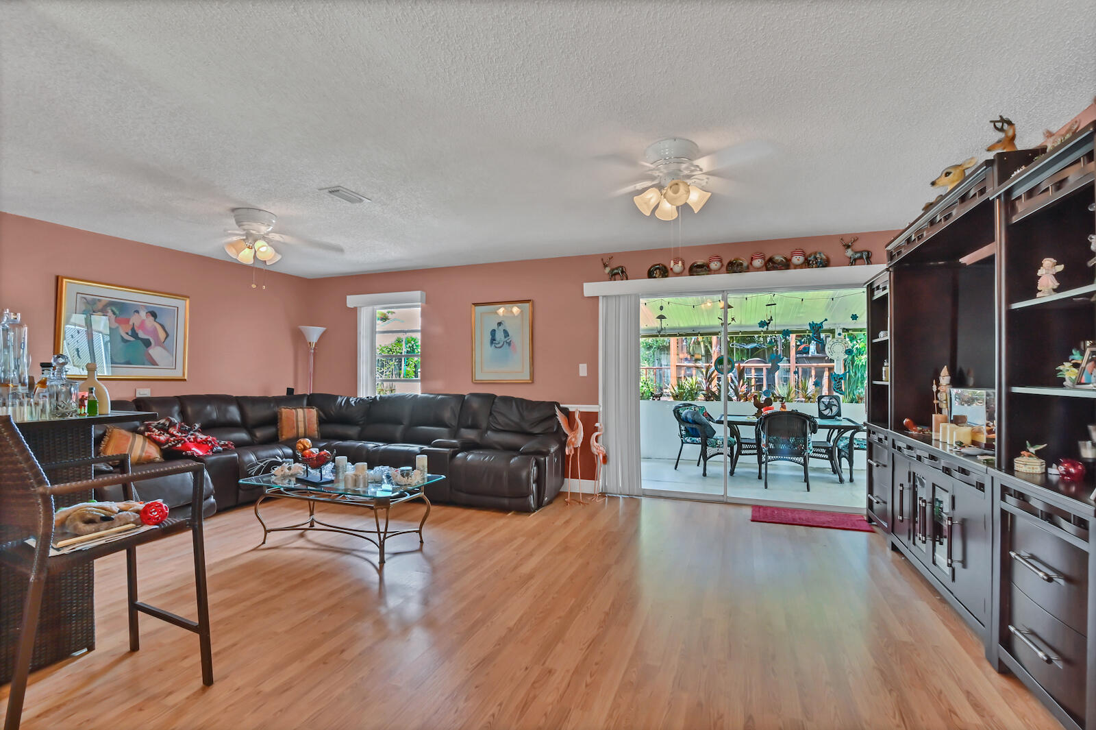2745 Cambridge Road Lake Worth, FL 33462 - Photo 9 of 26 08 Living room 04