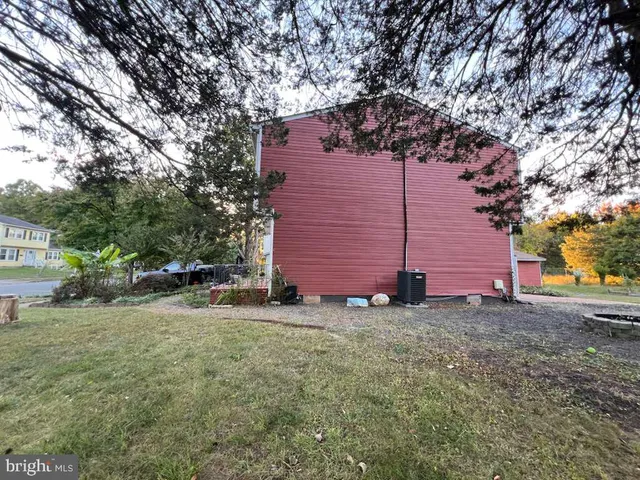 $315,000 | 401 Canterbury Road, Fredericksburg, VA 22401