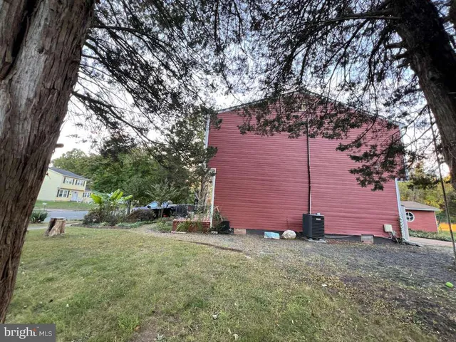 $315,000 | 401 Canterbury Road, Fredericksburg, VA 22401