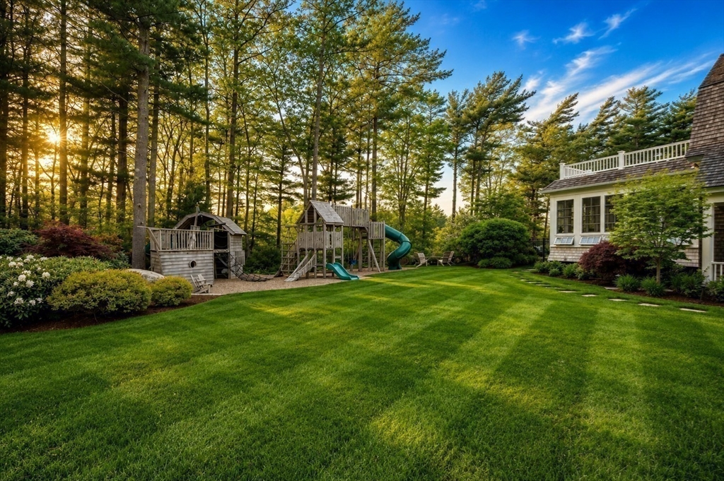 9 High Ridge Drive Mattapoisett, MA 02739 - Photo 11 of 35