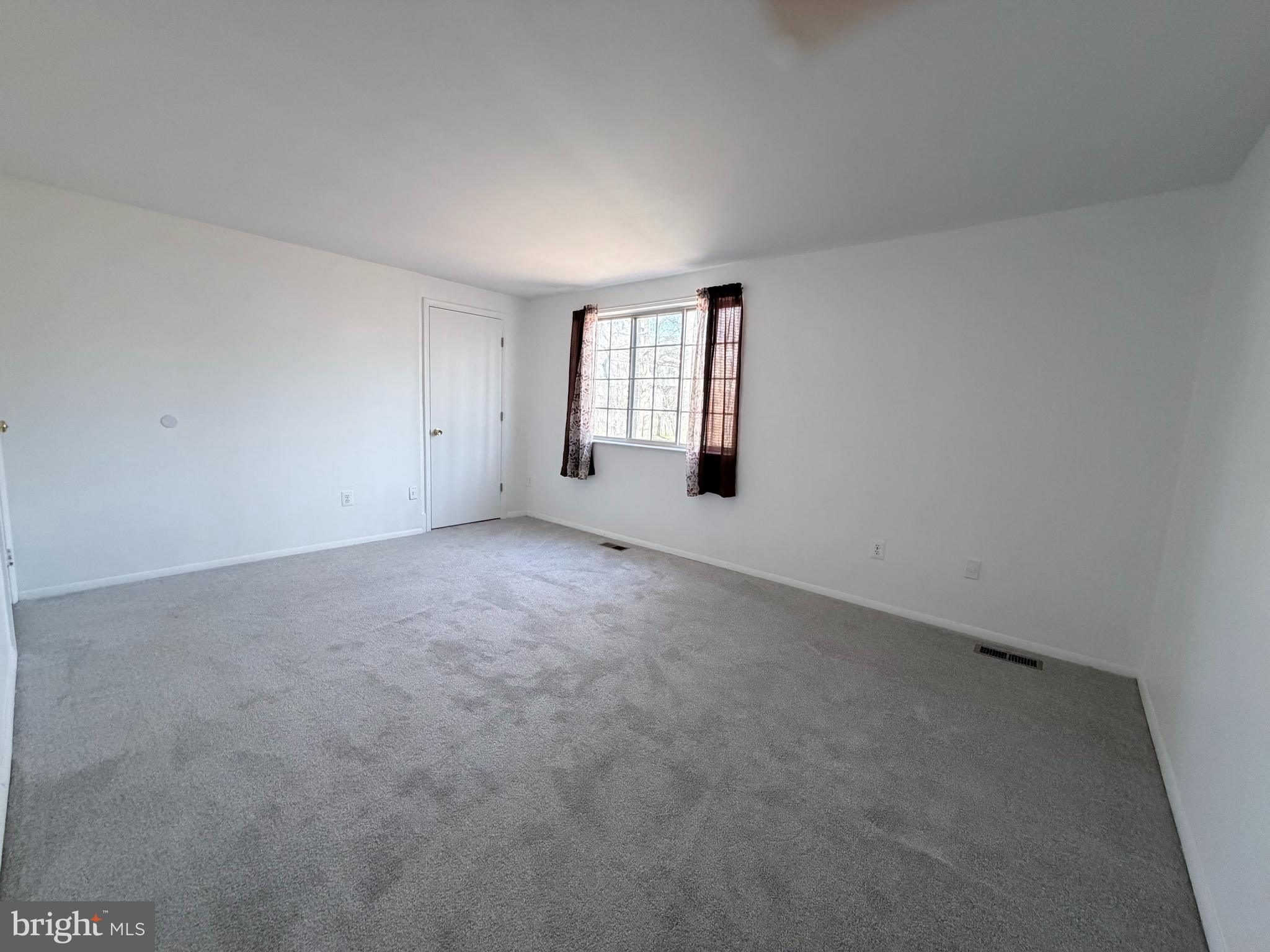 8081 Steeple Chase Court Springfield, VA 22153 - Photo 6 of 11