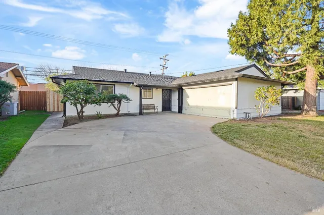 $449,000 | 154 Rainier Circle, Vacaville, CA 95687