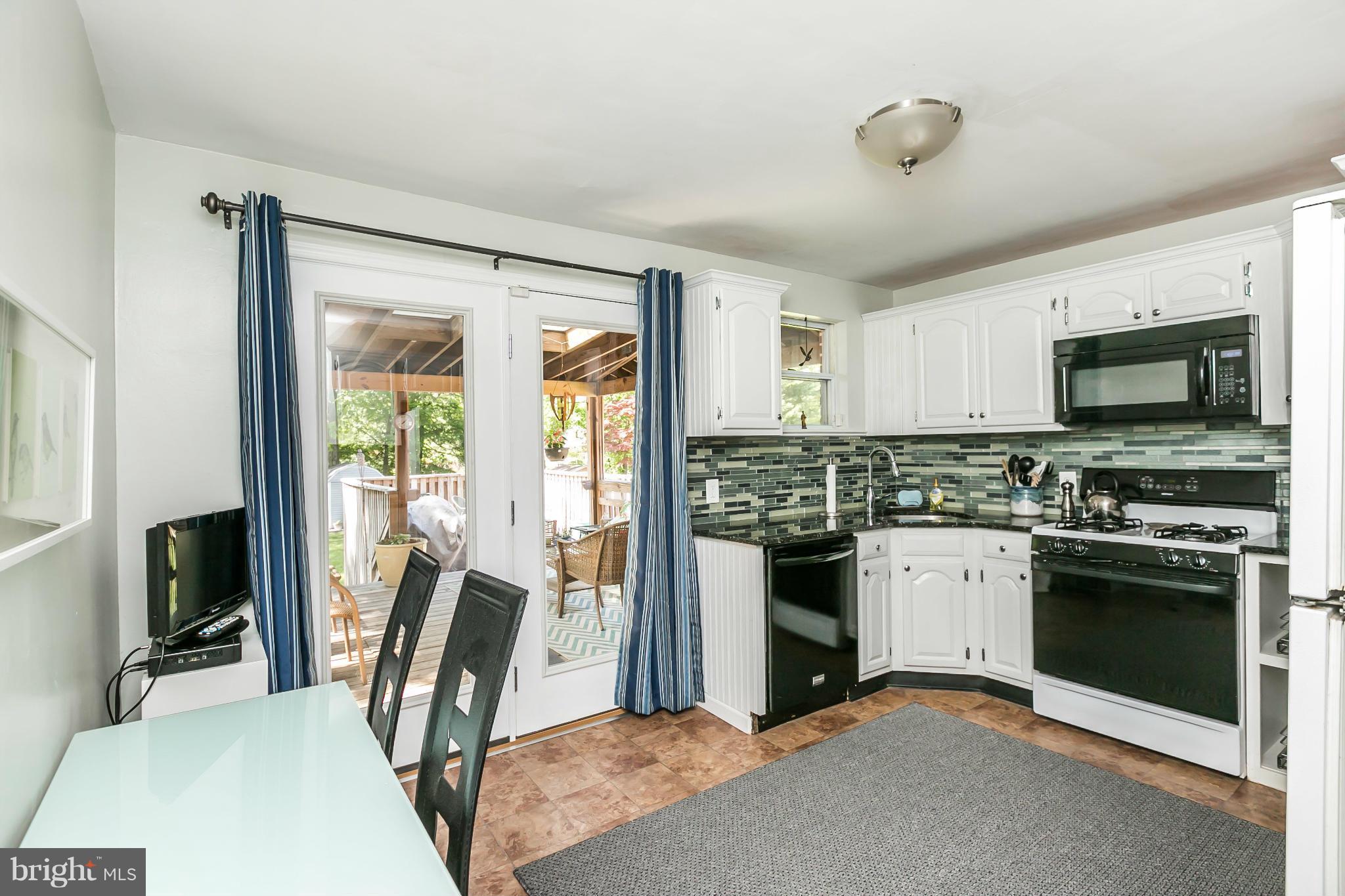 1653 Naturo Road Baltimore, MD 21286 - Photo 6 of 30 Kitchen