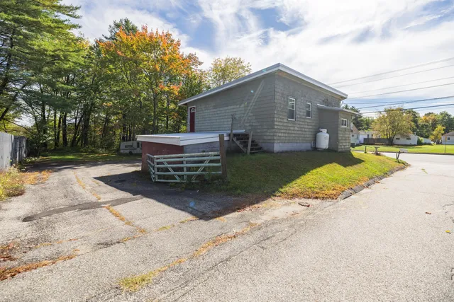 $145,000 | 863 Minot Avenue, Auburn, ME 04210