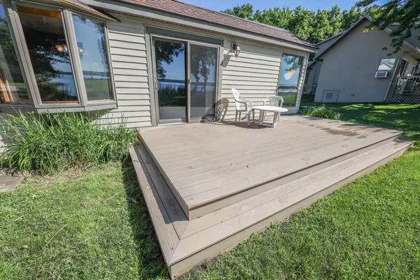 $425,000 | 23727 North Lake Shore Drive, Glenwood, MN 56334