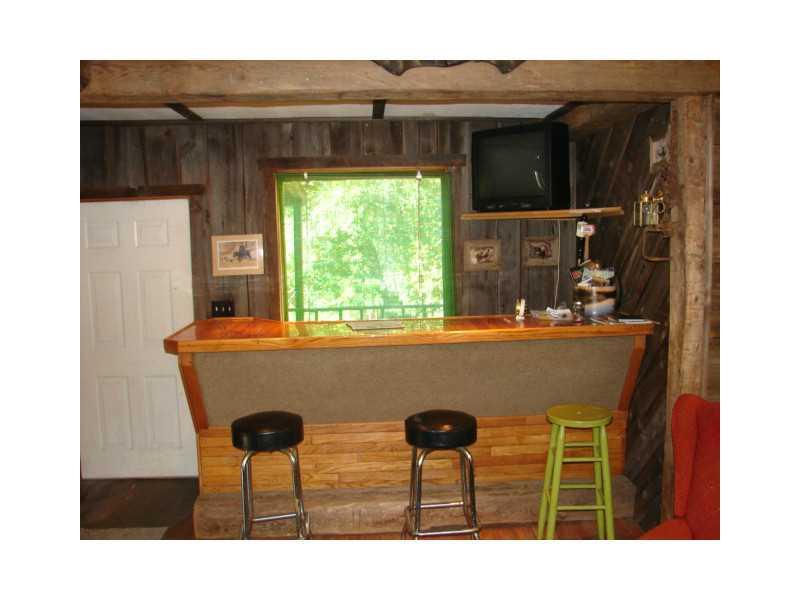 Living Room. Bar area