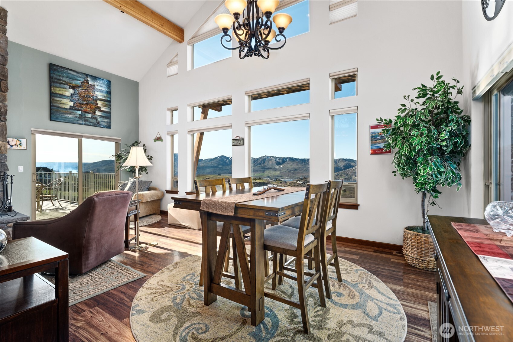 449 Lakayuse Road Manson, WA 98831 - Photo 11 of 39